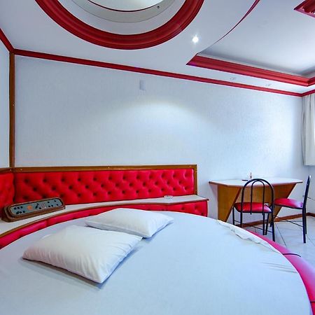Motel Libidus - ฟอสดูอีกวาซู ภายนอก รูปภาพ