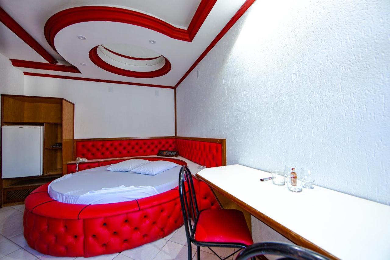 Motel Libidus - ฟอสดูอีกวาซู ภายนอก รูปภาพ